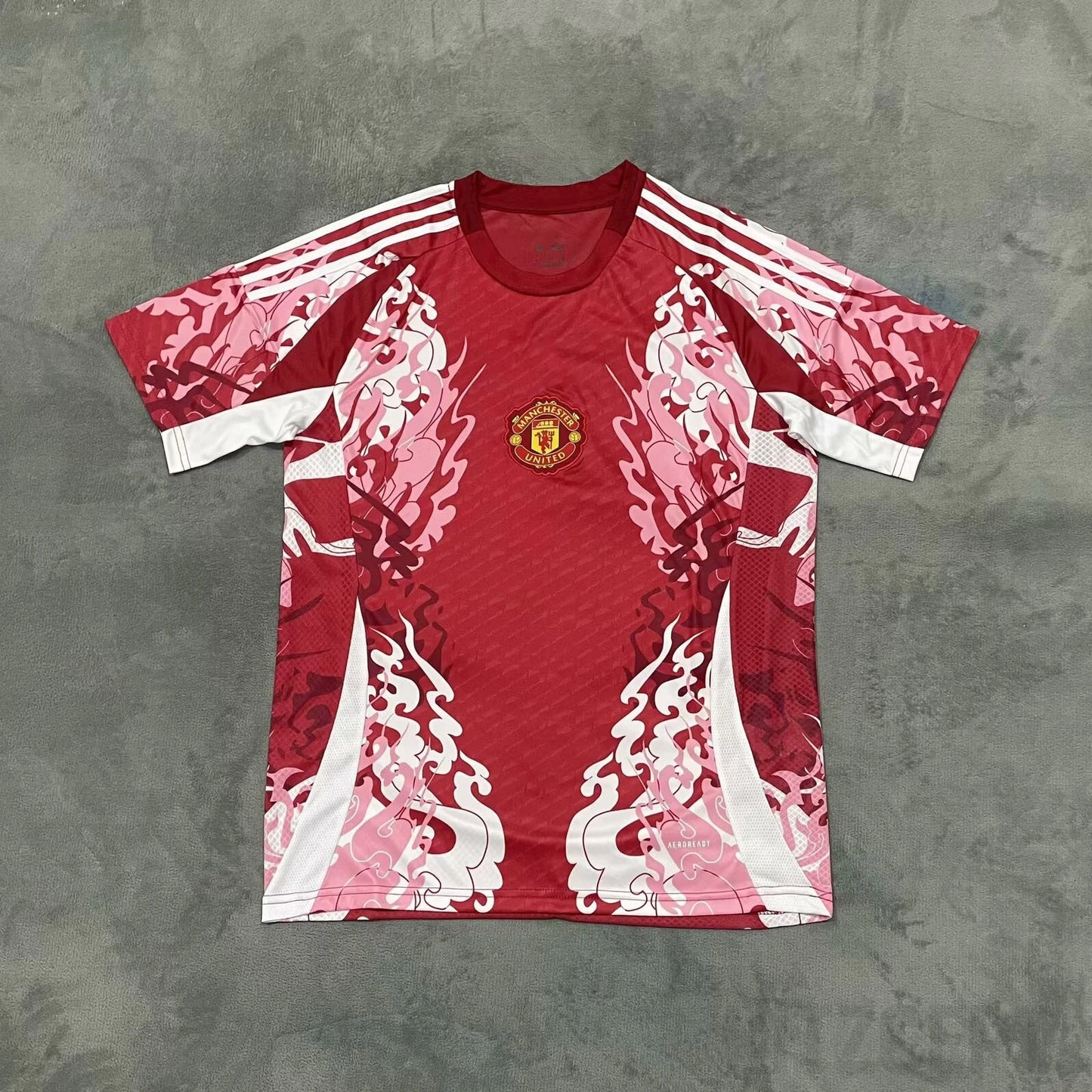 Red Sakura – Maillot Concept Manchester United 🌸🔴⚪ Kitzcept