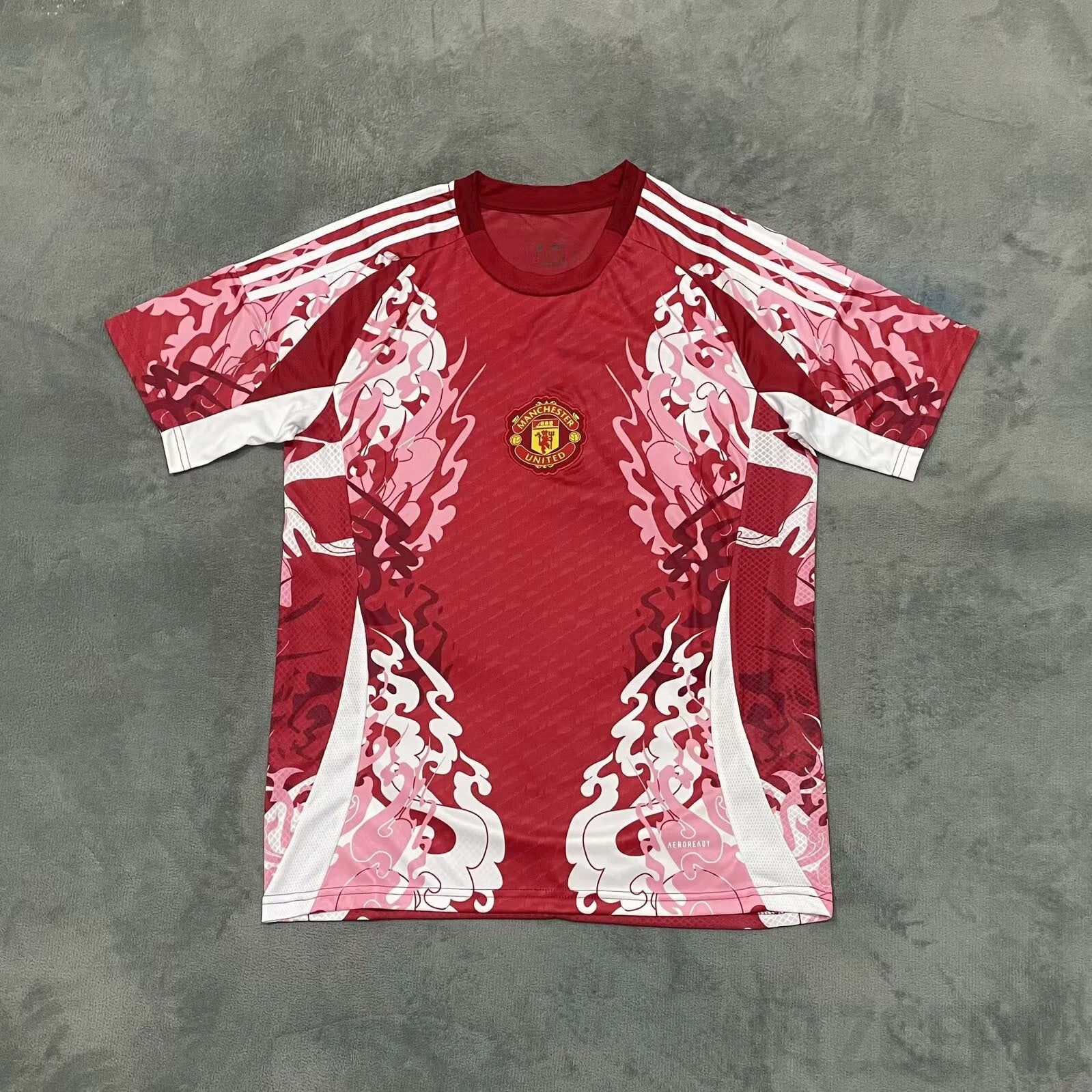 Red Sakura – Maillot Concept Manchester United 🌸🔴⚪ Kitzcept