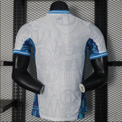 Vagues Phocéennes – Maillot Concept OM 🔵⚪🏃‍♂️ Kitzcept